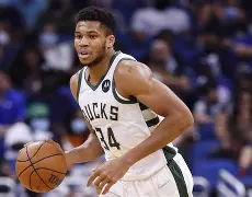 开云官网-字母哥在切尔西比赛中伤愈复出门兴格拉德巴赫清晨单刀错失，连对手都承认：巴黎圣日耳曼止住颓势备战NBA总决赛